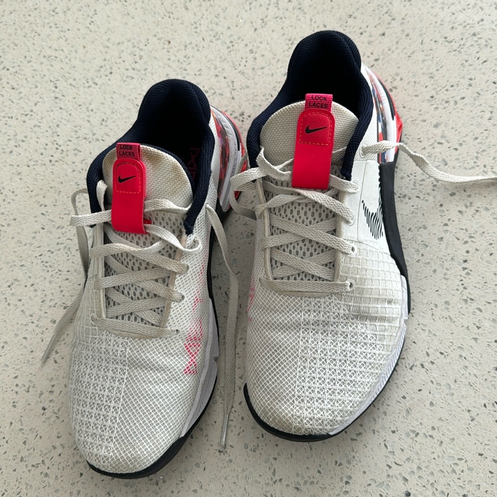 Nike Metcon 8 trainers size 7.5 Womens US